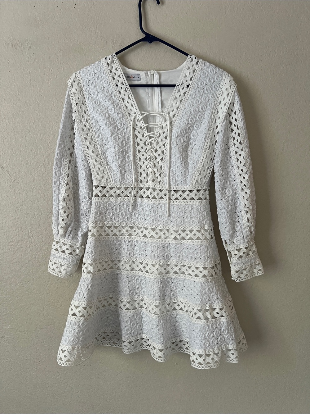 EUC Black& White Women's Lace A-Line Mini Dress with Eyelet Trim Size Unknown